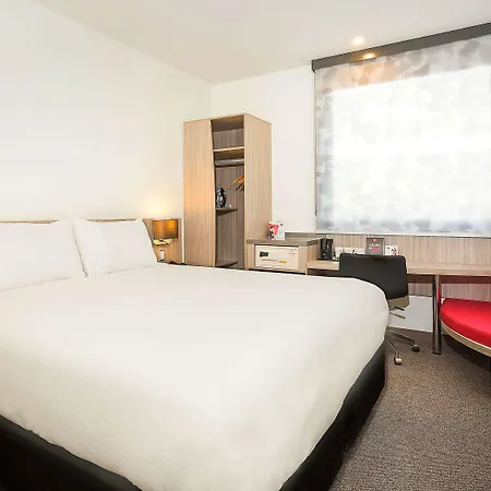 Ibis Mackay Hotel Exterior photo